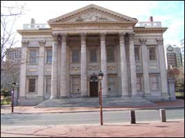 Facade of the First Bank of the U.S. in Philadelphia. 